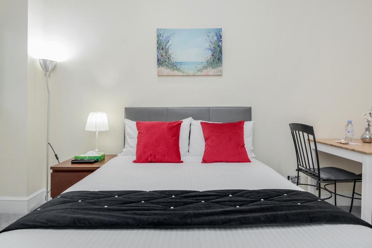 Oxford Street Homestay Лондон Экстерьер фото