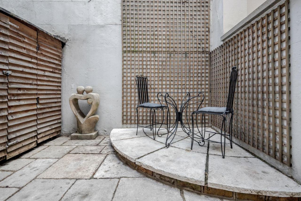 Oxford Street Homestay Лондон Экстерьер фото