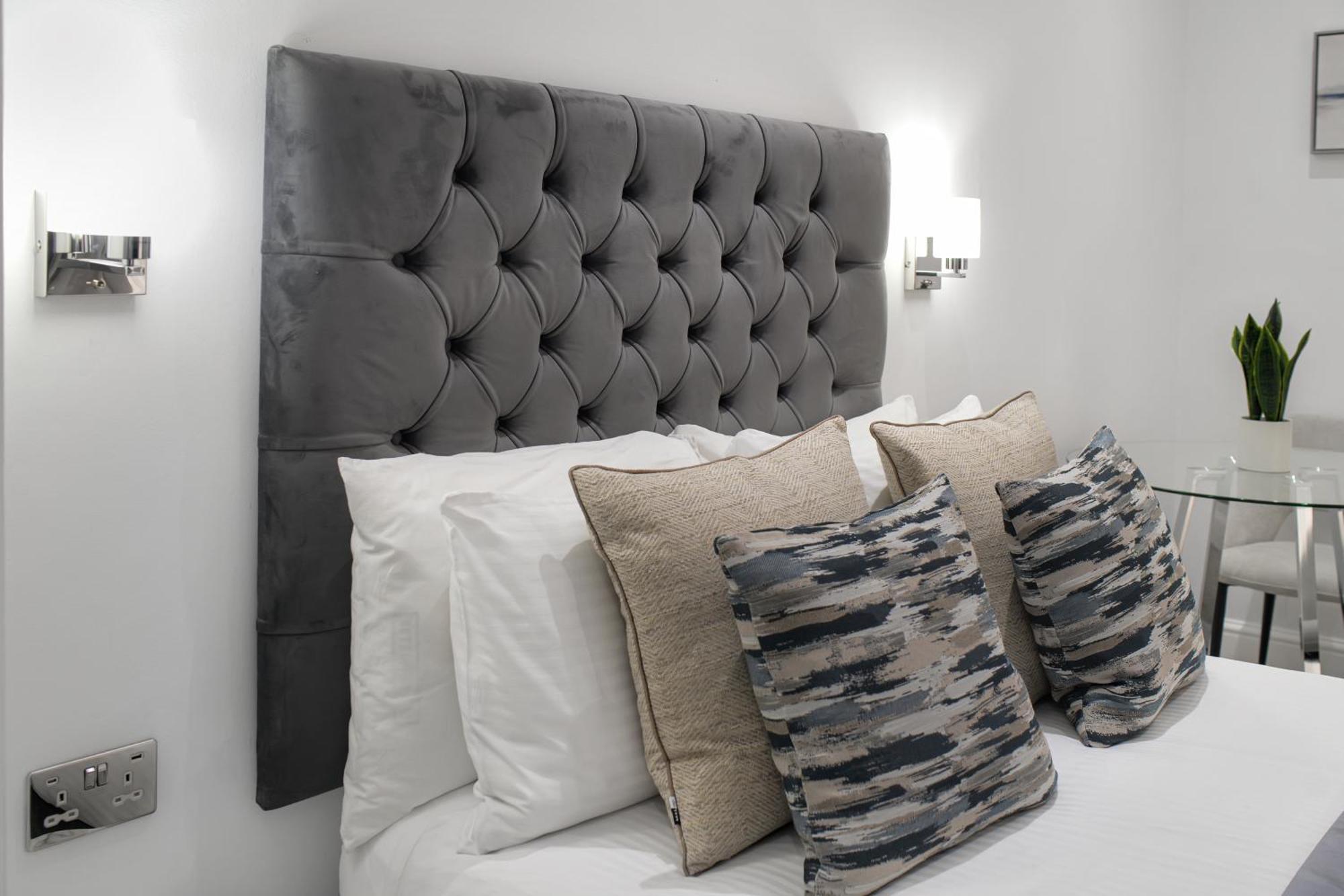 Oxford Street Homestay Лондон Экстерьер фото