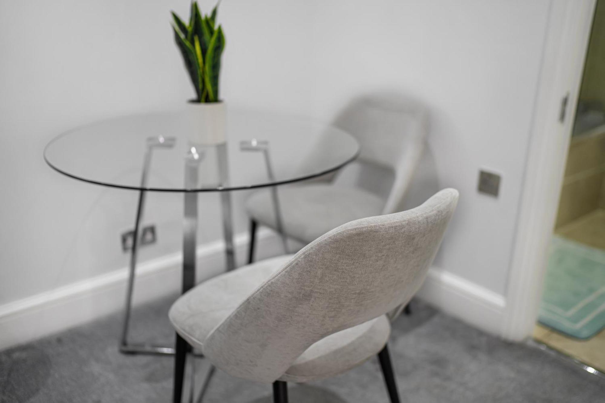 Oxford Street Homestay Лондон Экстерьер фото