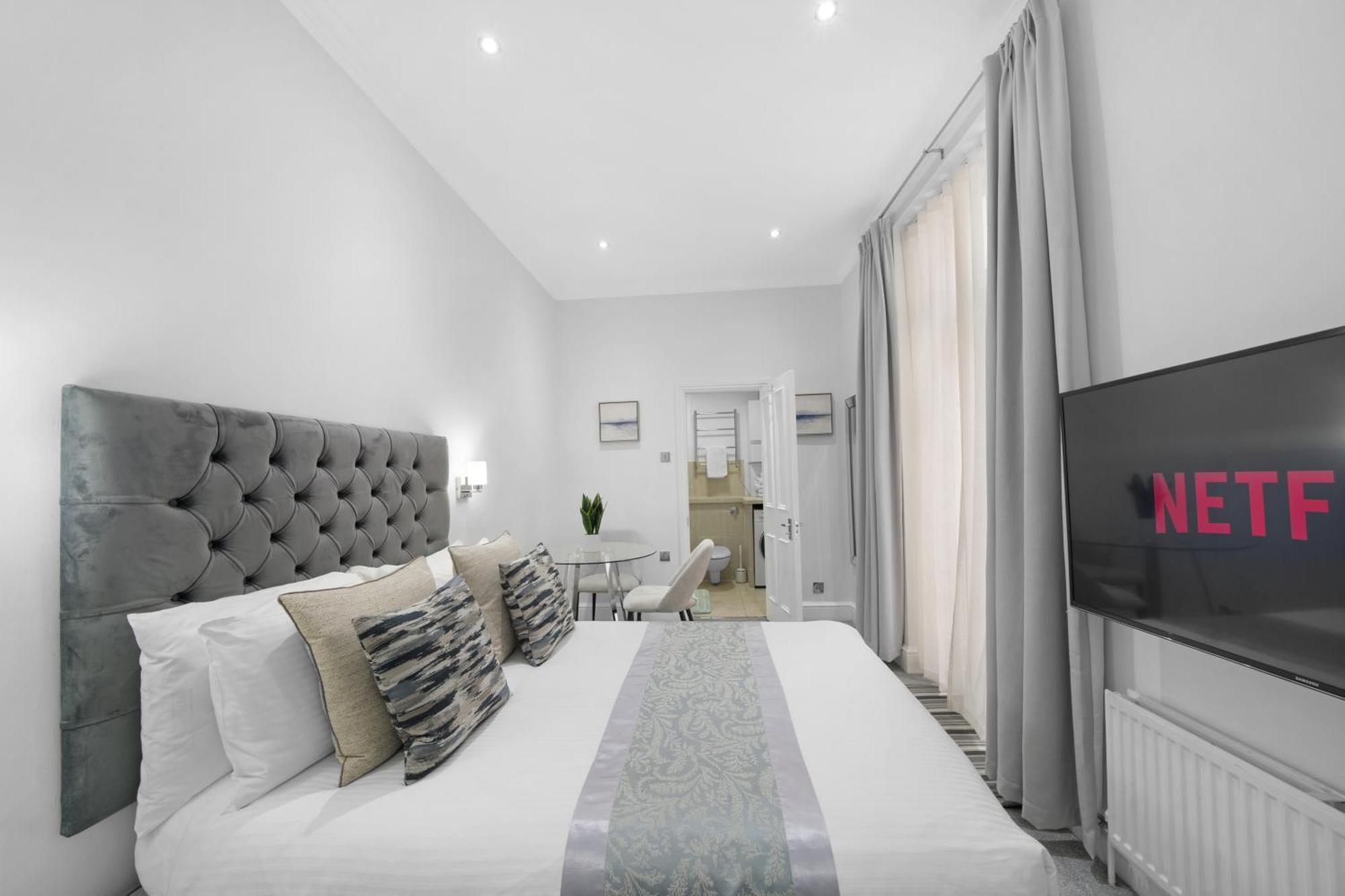 Oxford Street Homestay Лондон Экстерьер фото